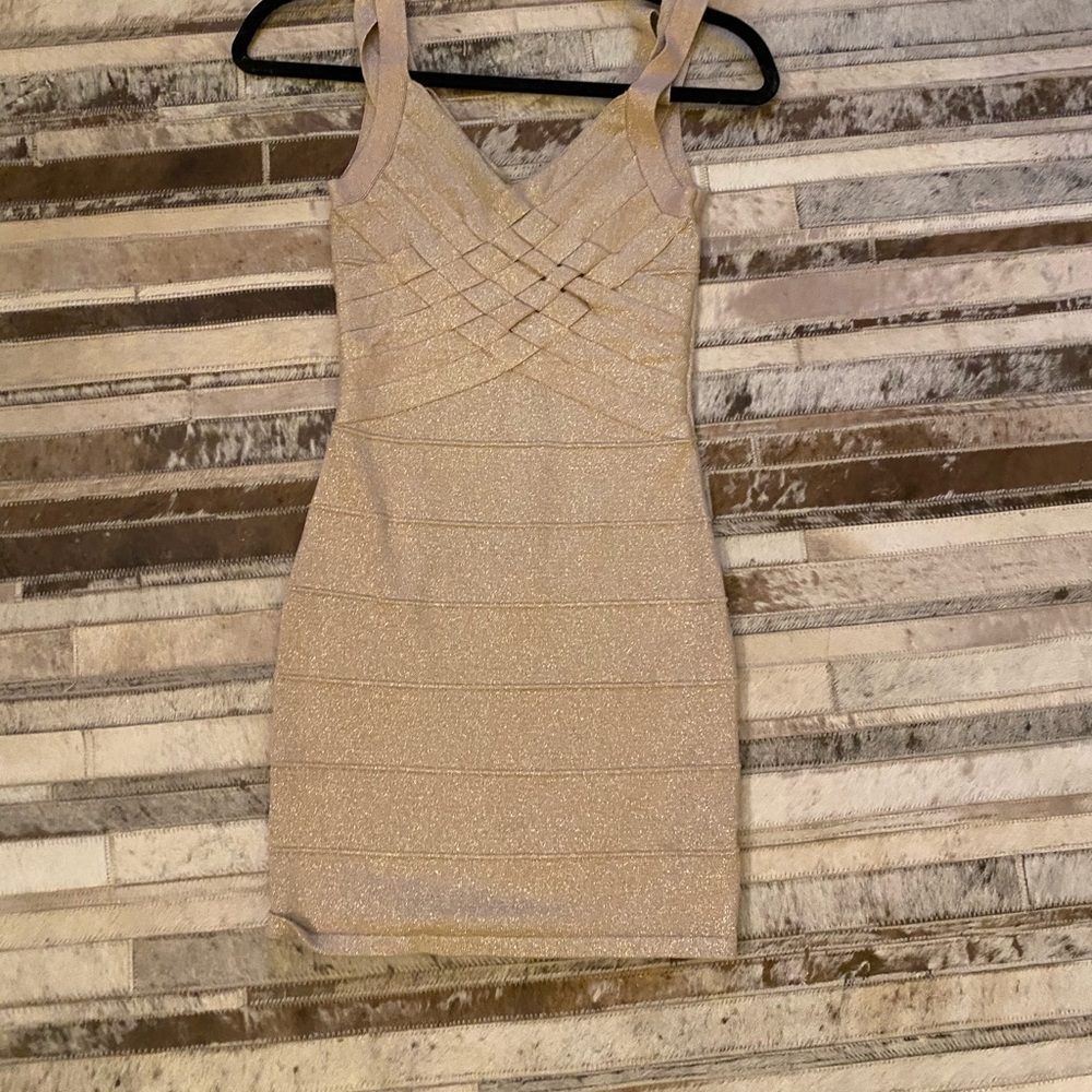 Fitted shimmery dress